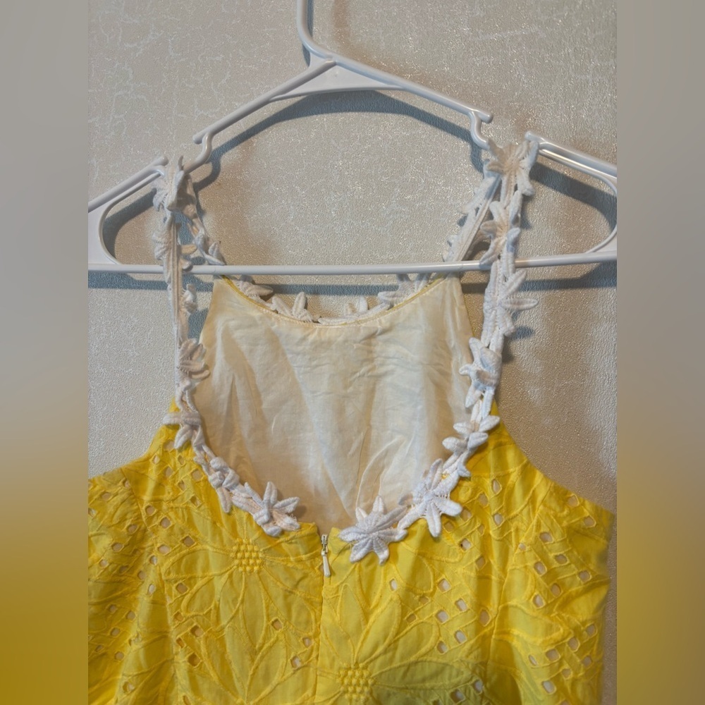 Lilly Pulitzer | Annabelle Shift Dress Yellow Daisy eyelet | Women’s 2 - Picture 7 of 8